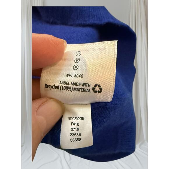 Charter Club Luxury 100% Cashmere V-Neck Sweater Blue Women’s Small Soft Knit - Picture 8 of 8